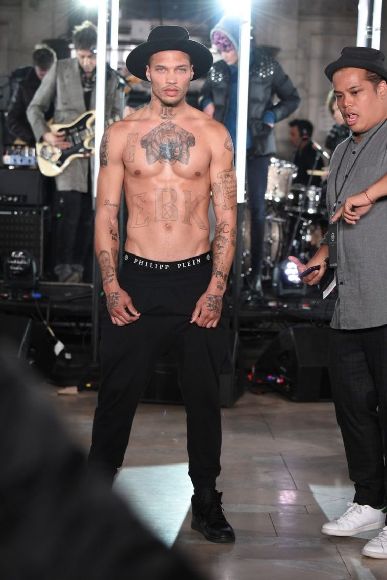 Remember The Hot Felon? He's a Runway Model Now